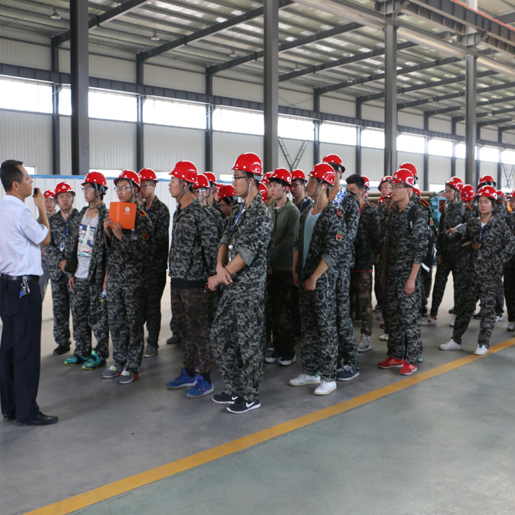 中国石油大学师生来山东贝特环保公司参观学习、交流